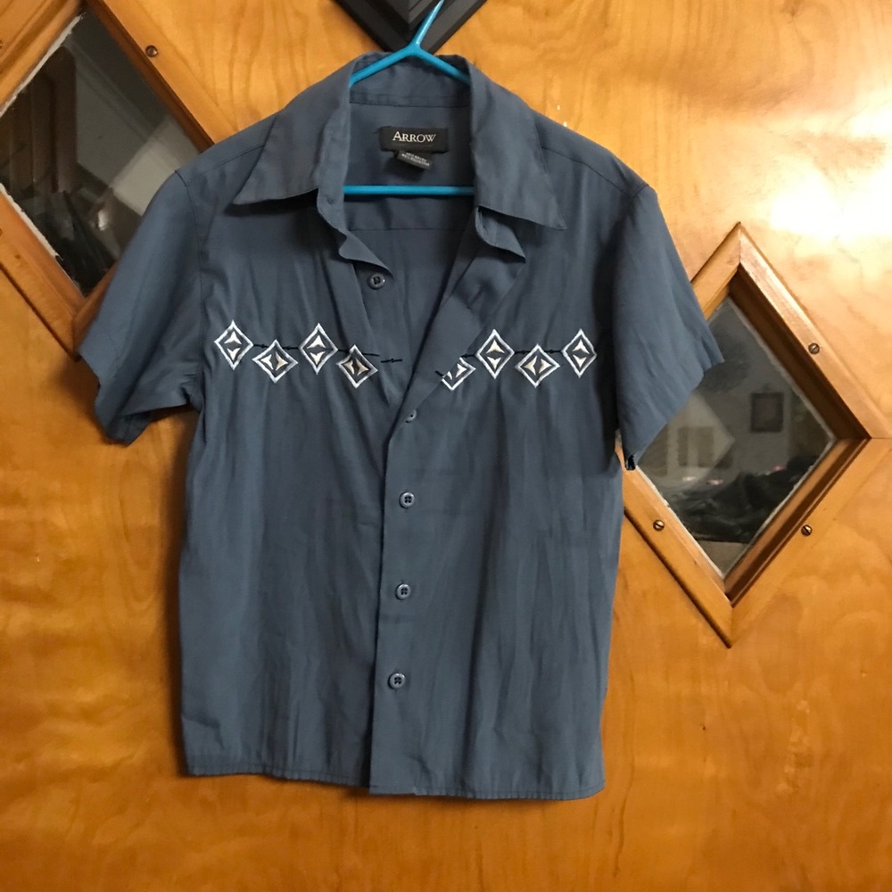 Boys blue button up shirt by Arrow. Size 4